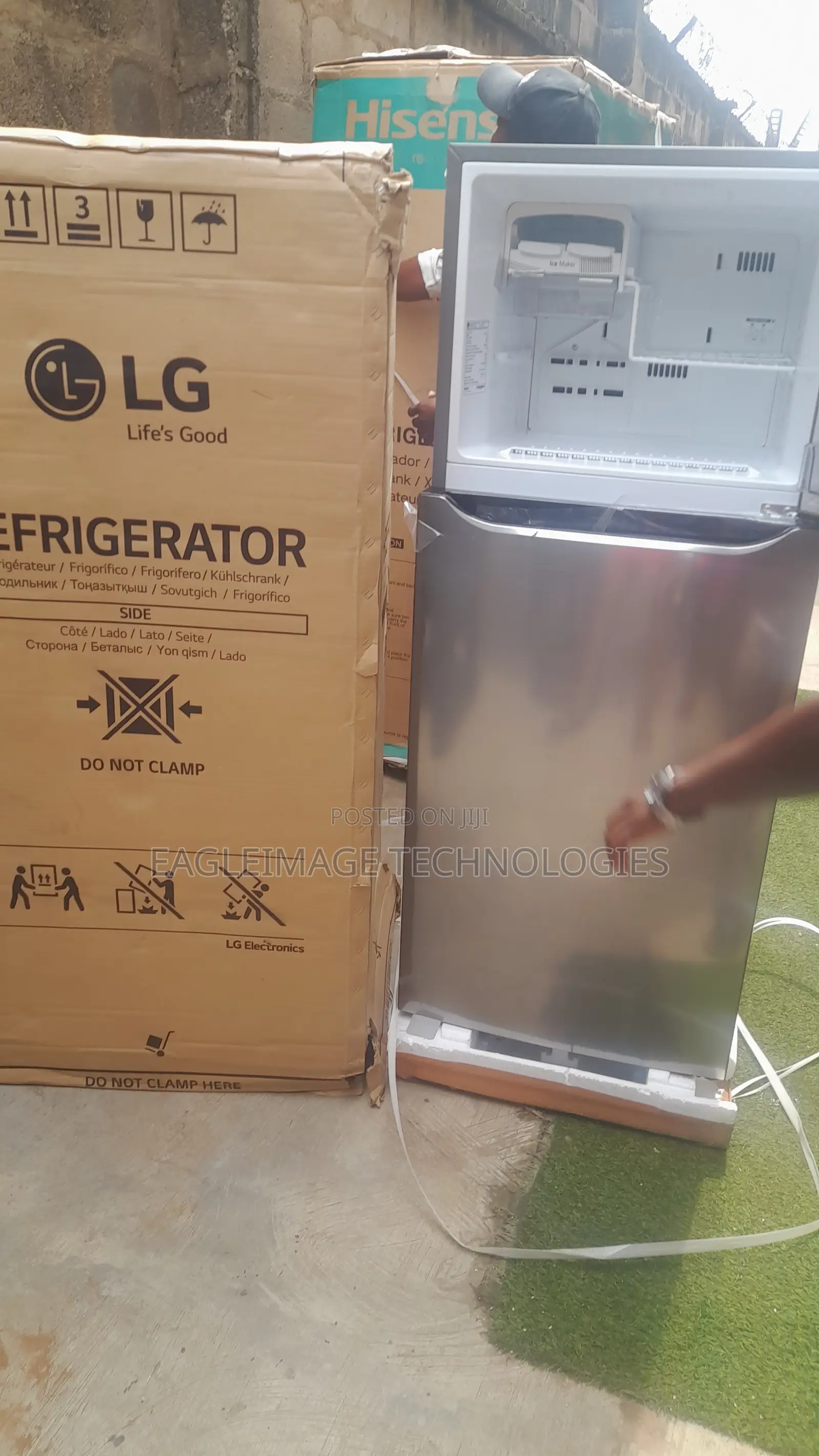 Perfect Kitchen LG GL-C252SLBB 260L Fridge With Ice Maker