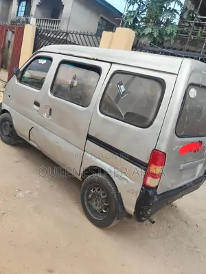 Suzuki Every 2012 Grey
