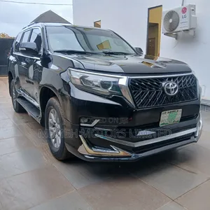 Toyota Land Cruiser Prado 2011 Black