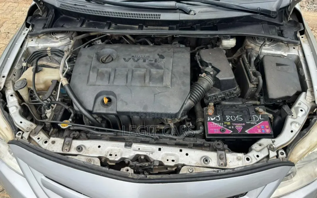 Toyota Corolla 2013 Silver