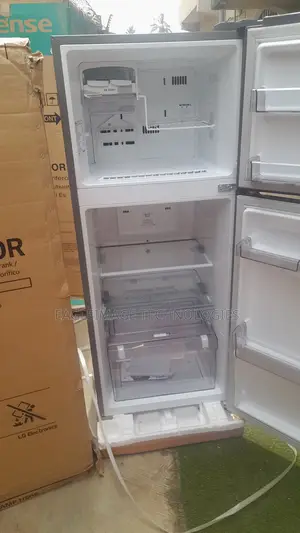 Commercial Space Brand New LG 260L Ice Maker Refrigerator