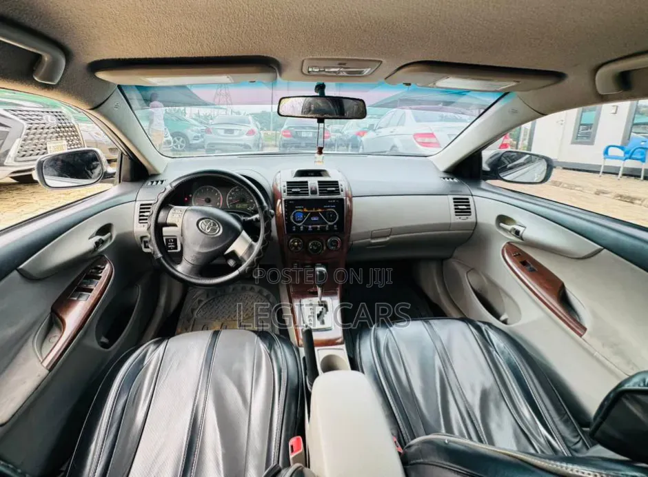 Toyota Corolla 2013 Silver