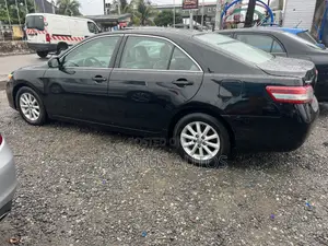 Toyota Camry XLE 4dr Sedan (2.5L 4cyl 6AM) 2010 Black