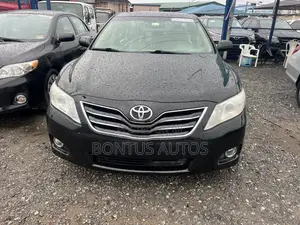 Toyota Camry XLE 4dr Sedan (2.5L 4cyl 6AM) 2010 Black
