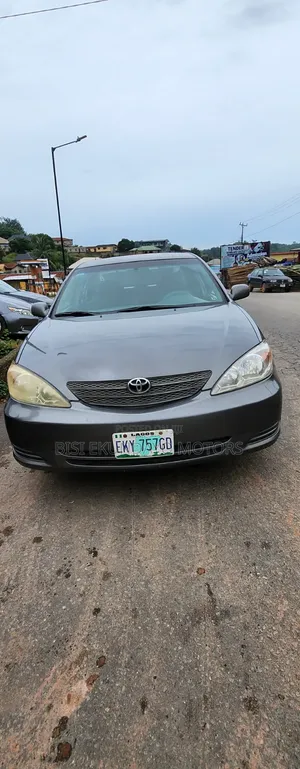 Toyota Camry LE 2025 Gray
