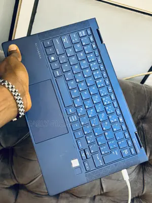 Laptop HP Dragonfly G3 16GB Intel Core i7 SSD 512GB