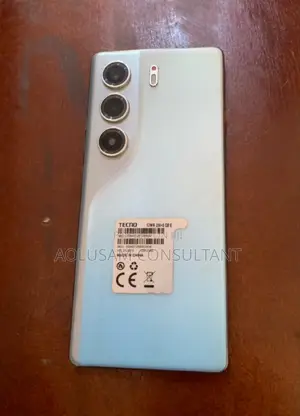 Tecno Camon 40 256 GB Blue