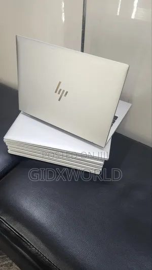 Laptop HP EliteBook 830 G9 16GB Intel Core i5 SSD 256GB