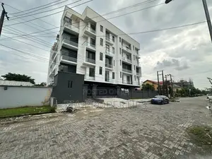 2bdrm Apartment in Lekki Phase 1 for rent