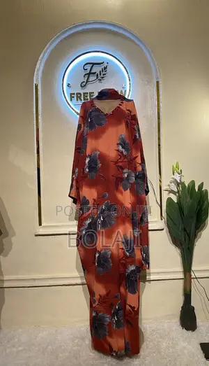 Bloom Bubble Dress – Flowy Floral Maxi With Shimmer Detail
