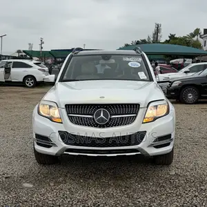 Mercedes-Benz GLK-Class 350 4MATIC 2014 White