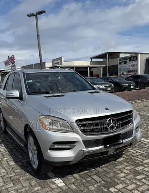 Mercedes-Benz M Class ML350 4MATIC 4dr SUV AWD (3.5L 6cyl 7A) 2014