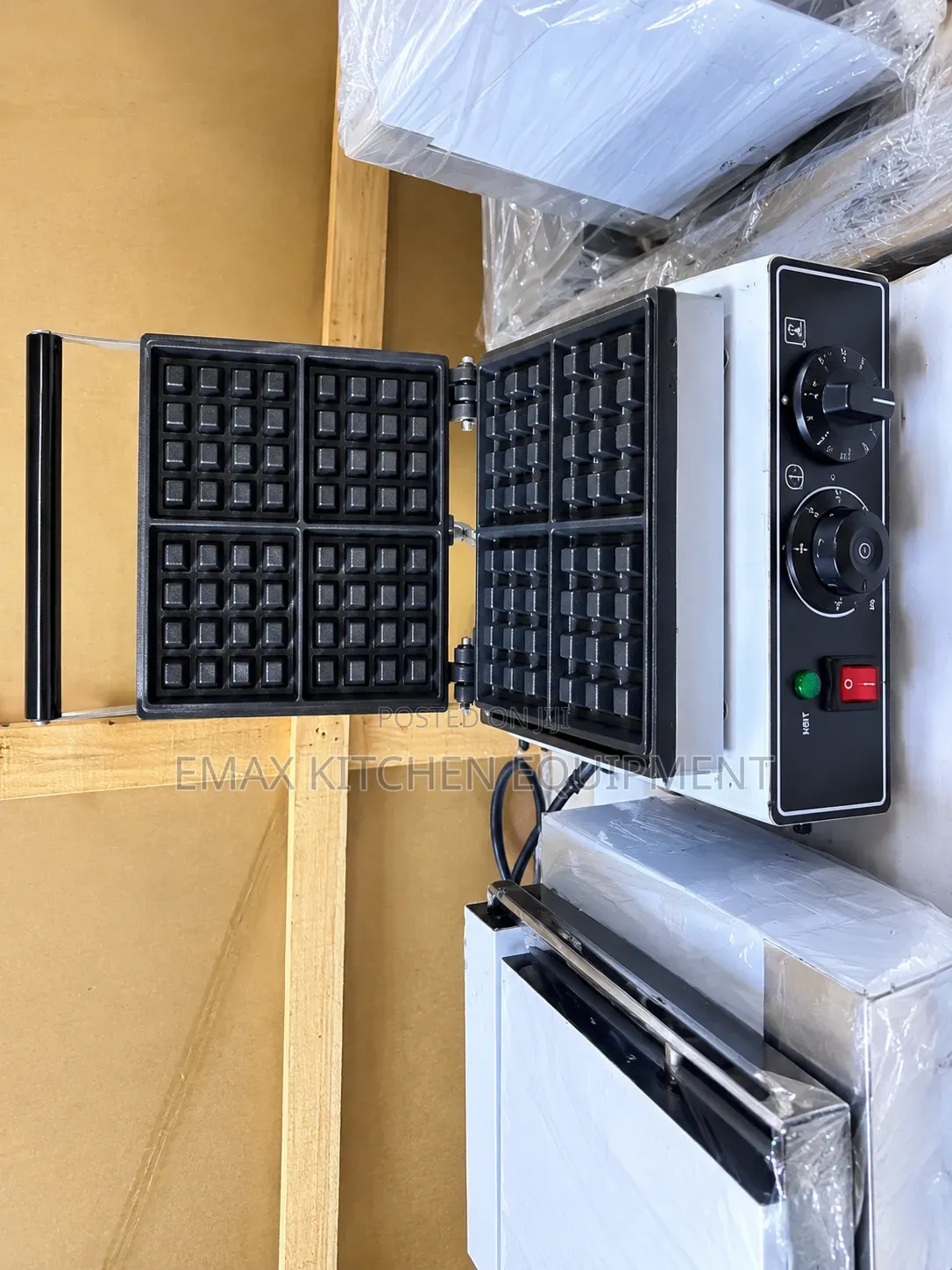 Single Waffle Maker Square