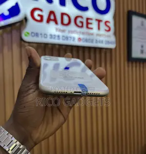 Apple iPhone 11 128 GB White