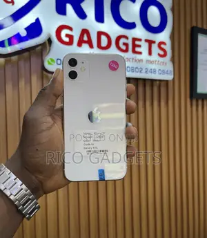 Apple iPhone 11 128 GB White
