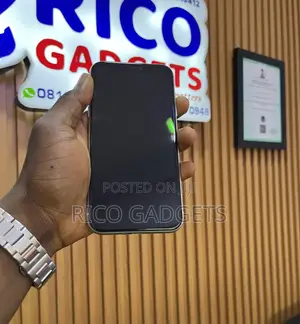 Apple iPhone 11 128 GB White