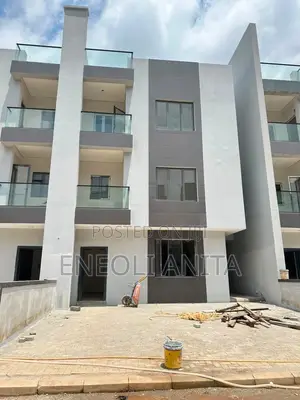 5bdrm Duplex in Life Camp for sale