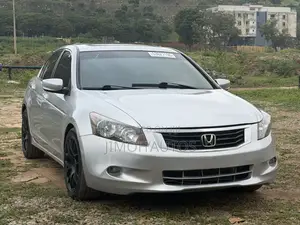 Honda Accord 2011 Silver