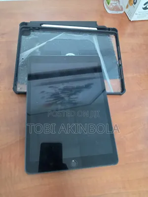 Apple iPad 10.2 (2020) Wi-Fi 32 GB Gray