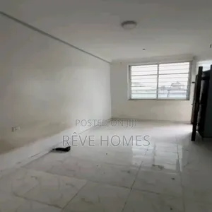 Studio Apartment in Fola Agoro for rent