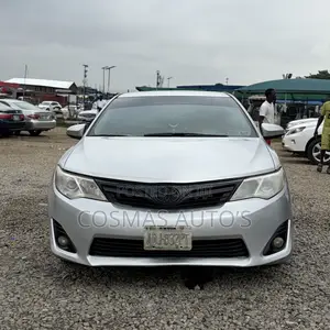 Toyota Camry LE 4dr Sedan (2.5L 4cyl 6A) 2012 Silver