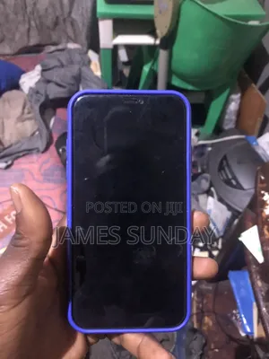Apple iPhone 11 64 GB Black