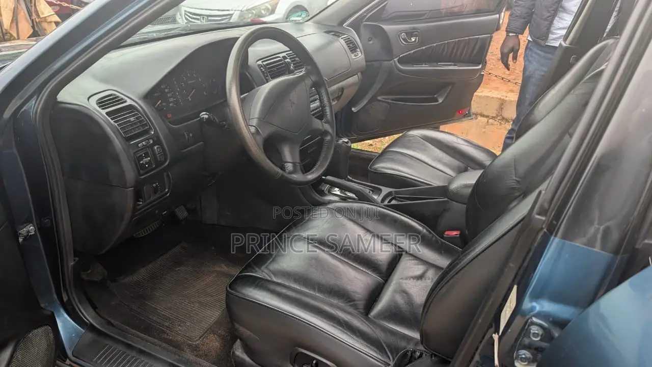 Mitsubishi Galant 2000 Blue