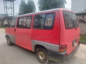 Volkswagen Transporter 2004 Red