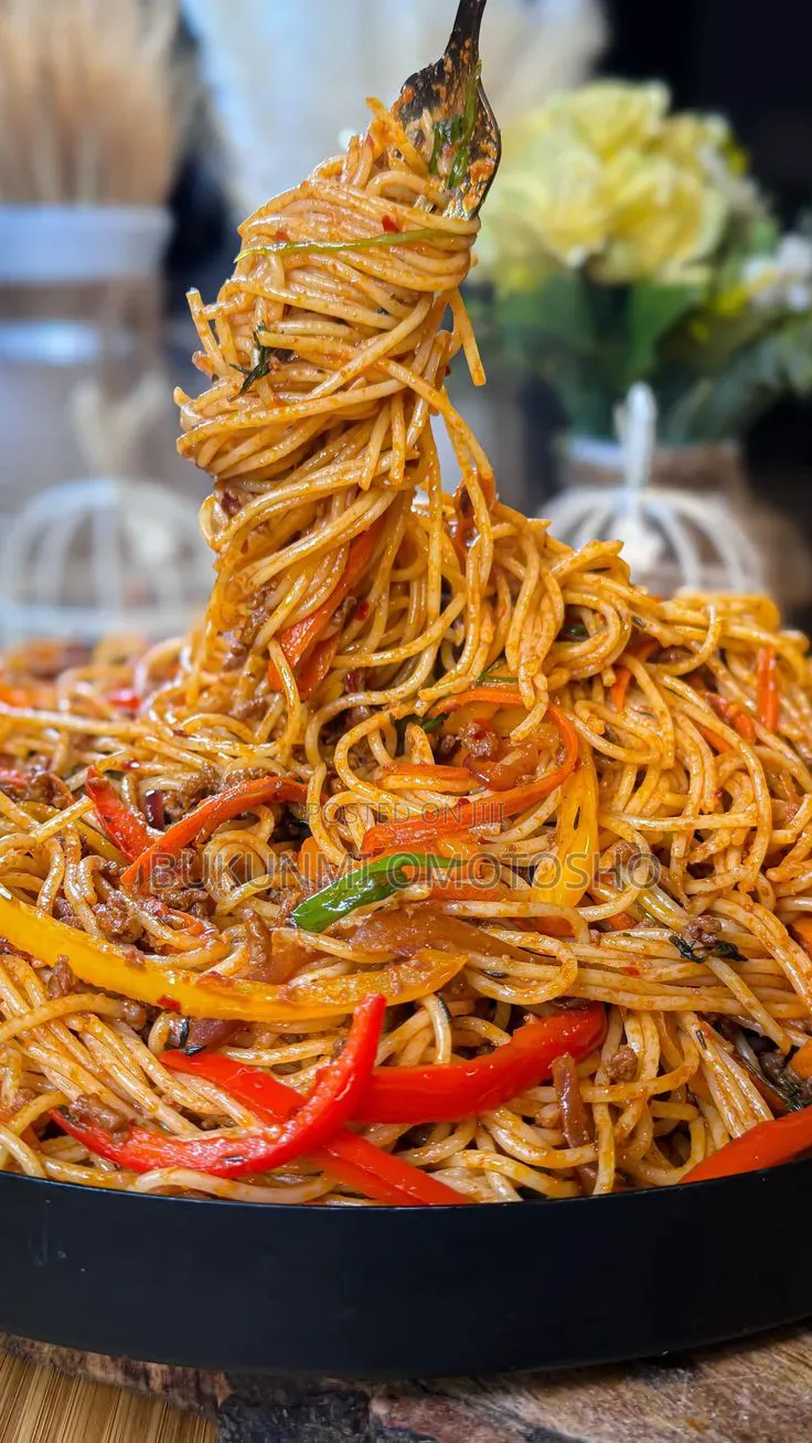 Hot Stir Fried Spaghetti With Chicken Mowe Delivery Call