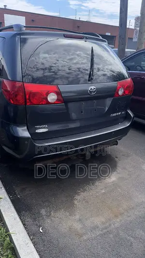 Toyota Sienna 2008 Gray