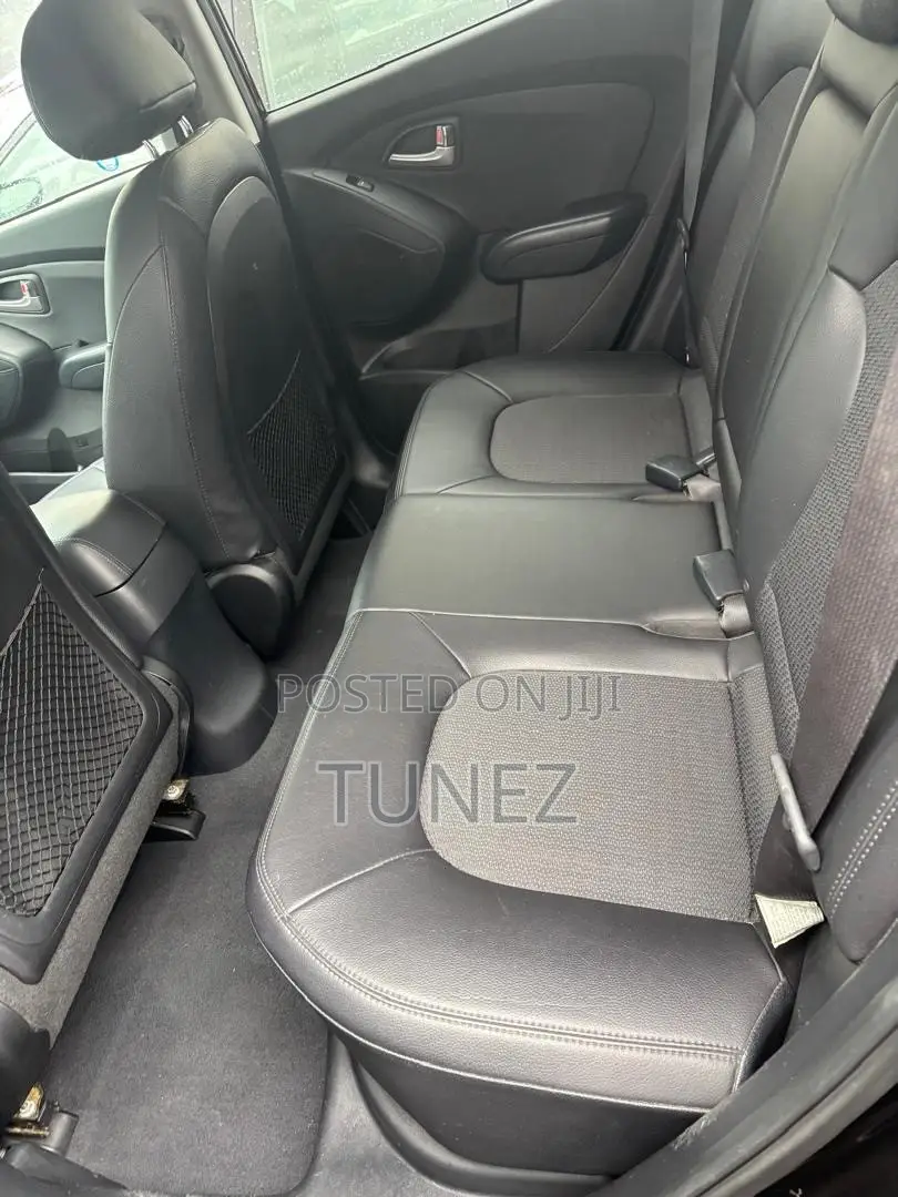 Hyundai Tucson Limited AWD 2013 Black