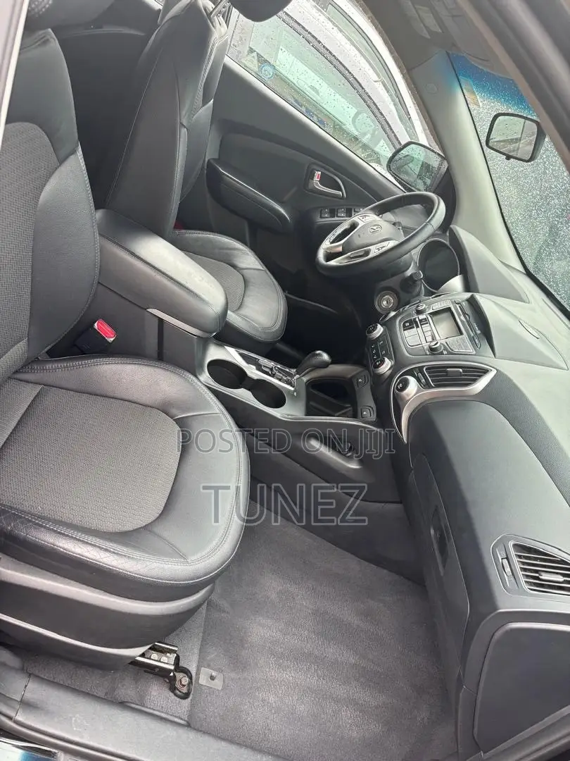Hyundai Tucson Limited AWD 2013 Black