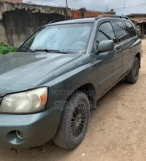 Toyota Highlander 2004 Green