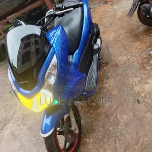 Honda 2013 Blue