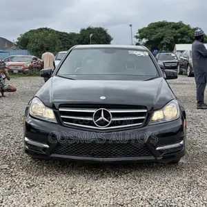 Mercedes-Benz C300 Sport 4Matic Sedan AWD (3.5L 6cyl 7A) 2014 Black