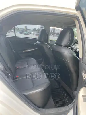 Toyota Corolla 2010 White