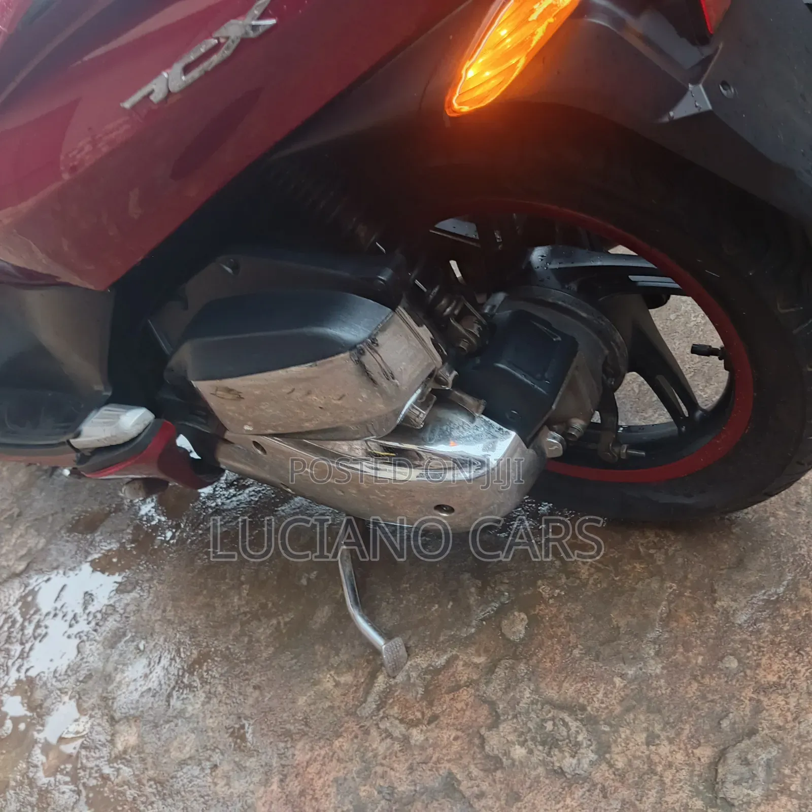 Honda 2013 Red