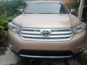 Toyota Highlander 2012