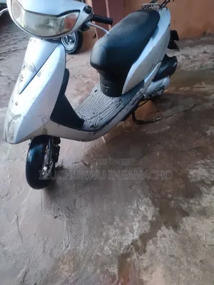 Honda Dio 2006 Silver