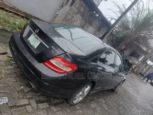 Mercedes-Benz C300 2010 Black