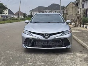 Toyota Camry 2020 Silver