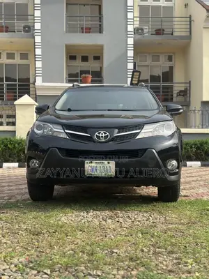 Toyota RAV4 XLE 4dr SUV AWD (2.5L 4cyl 6A) 2015 Black