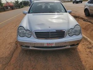 Mercedes-Benz C180 2006 White