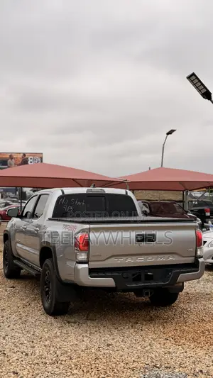 Toyota Tacoma SR5 Double Cab 5' Bed AT 2024 Silver