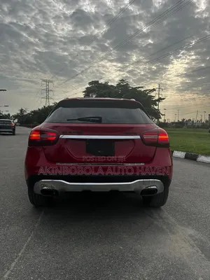 Mercedes-Benz GLA 250 2018 Red