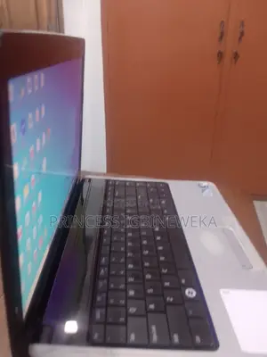 Laptop Dell Inspiron 14 1440 3GB Intel Core i5 HDD 250GB