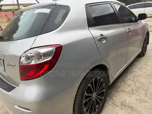 Toyota Matrix 2010 Silver