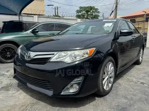 Toyota Camry XLE V6 4dr Sedan (3.5L 6cyl 6A) 2012 Black