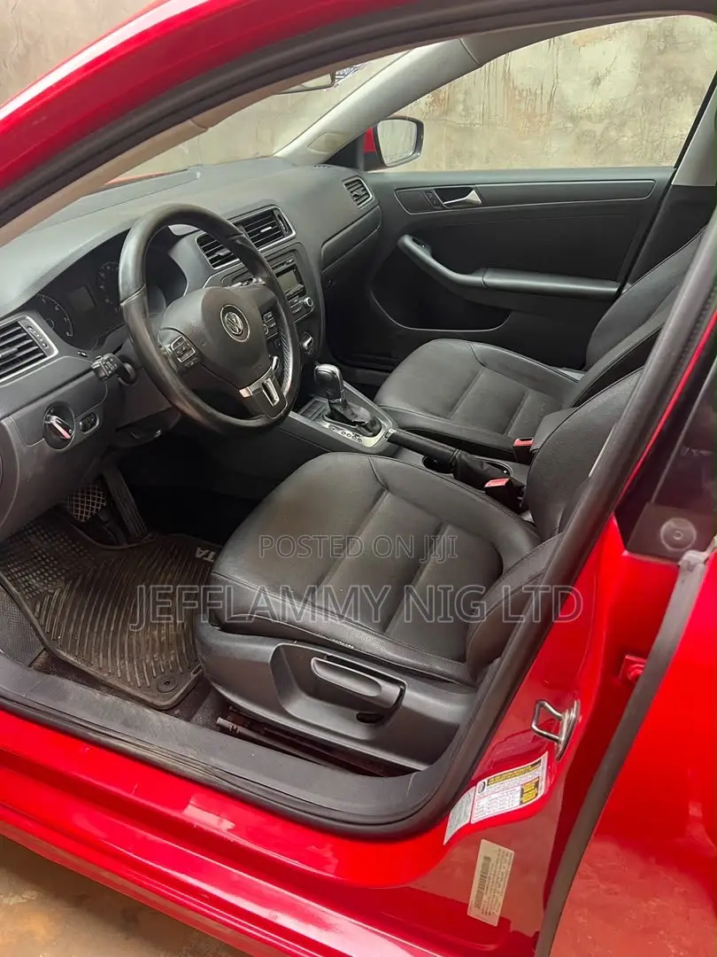 Volkswagen Jetta 2011 Red