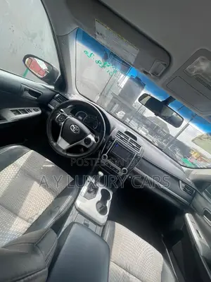 Toyota Camry SE 4dr Sedan (2.5L 4cyl 6A) 2013 Red